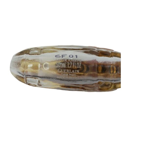 Guerlain SHALIMAR EDT Natural Spray 1.7 Oz 50 ml Modern Batwing Bottle 1/2 full - Picture 8 of 10